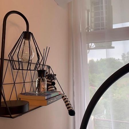 Стильная Квартирка У Моря Batoumi Extérieur photo