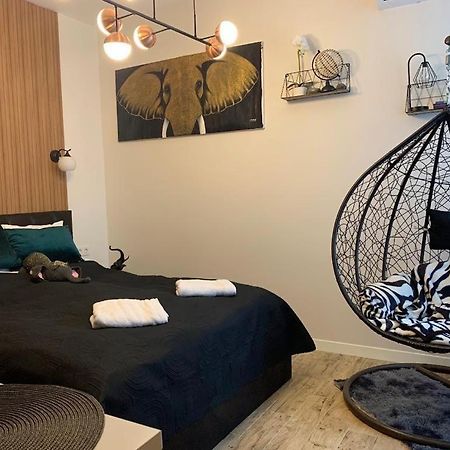 Стильная Квартирка У Моря Batoumi Extérieur photo