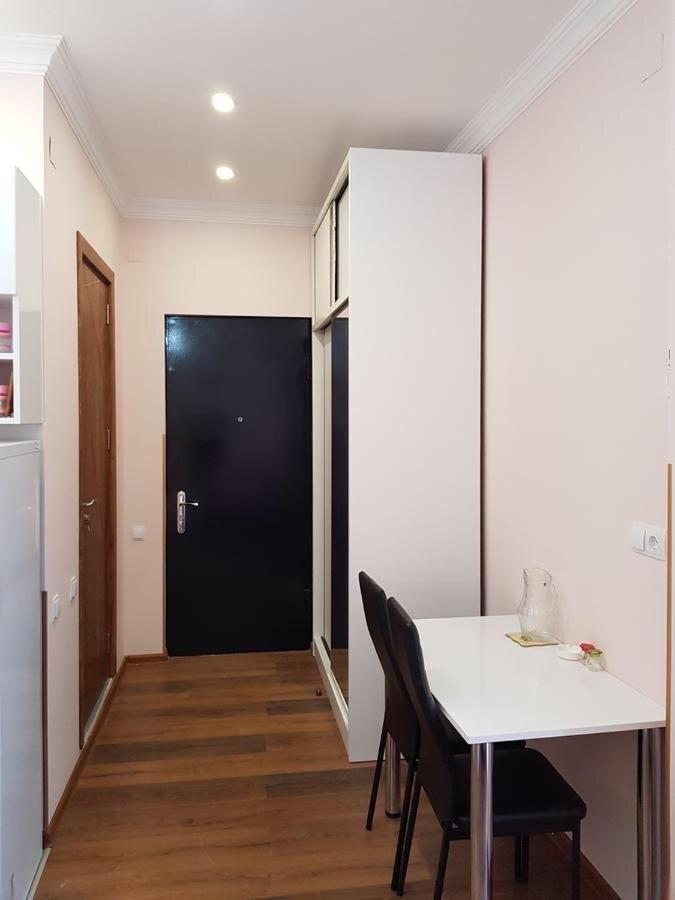 Стильная Квартирка У Моря Batoumi Extérieur photo